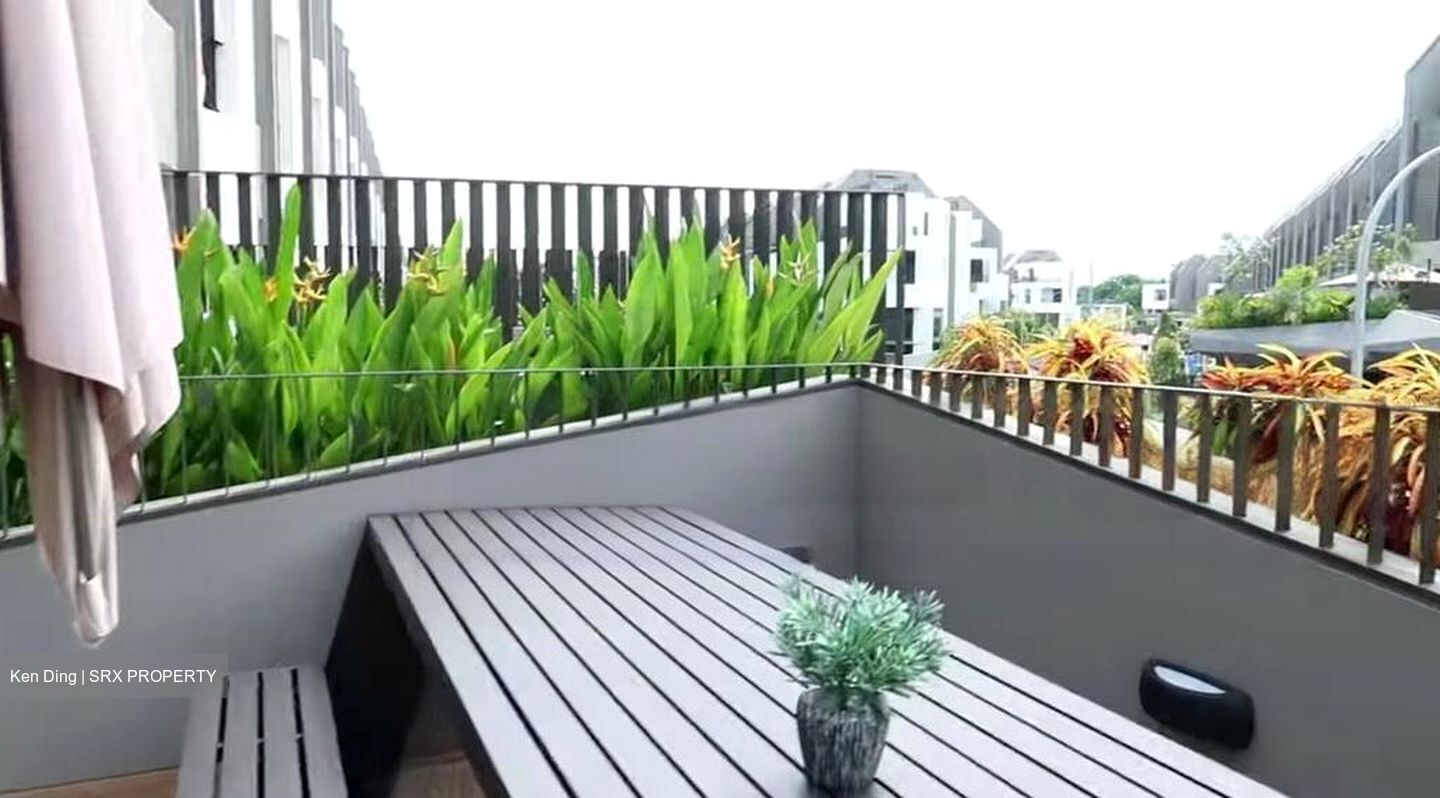 Nim Collection (D28), Detached #454180091